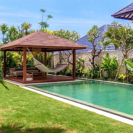 Villa Nonnavana - 12-Minute Walk To Batu Bolong Beach Canggu  Exterior photo
